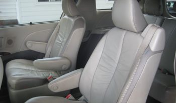 2011 Toyota Sienna Limited AWD full