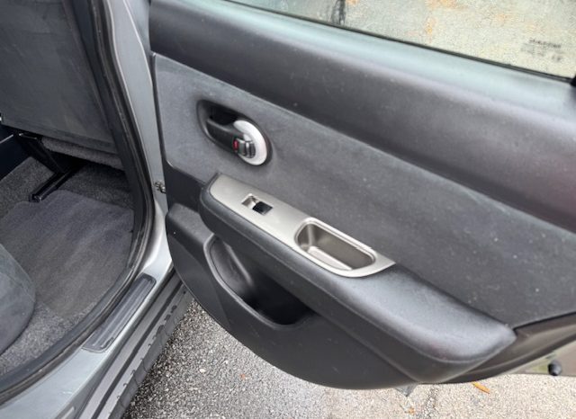 2012 Nissan Versa S full