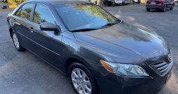 2007 Toyota Camry Hybrid (Green)