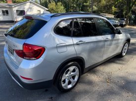 2015 BMW X1 sDrive28i (Silver)