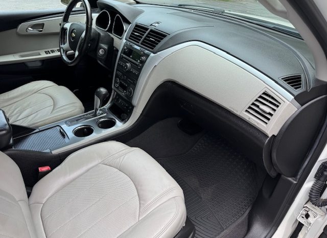 2012 Chevrolet Traverse LTZ AWD (White) full