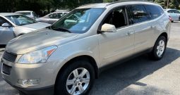 2012 Chevrolet Traverse LT AWD (Gold)