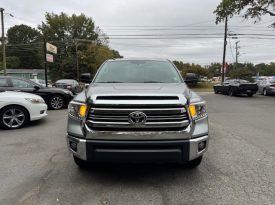 2016 Toyota Tundra SR5 (Silver)