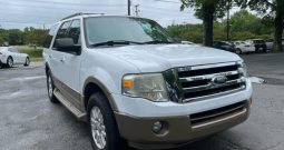 2014 Ford Expedition XLT (White)