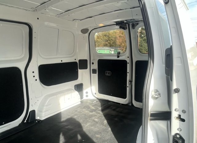 2019 Nissan NV200 SV (White) full