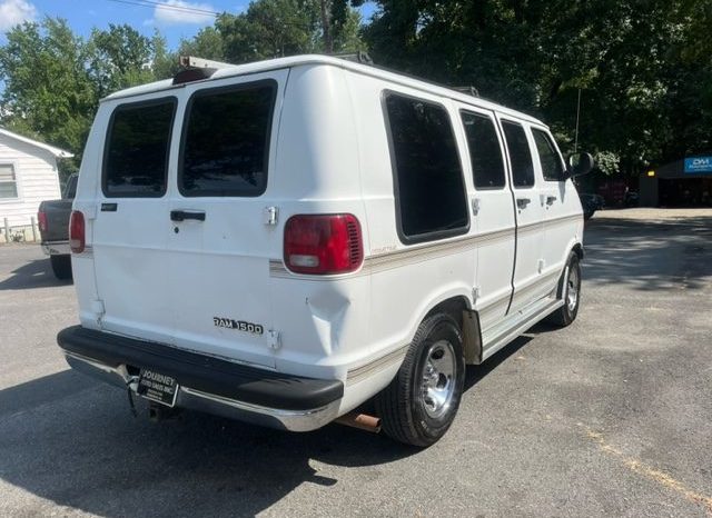 2000 Dodge Ram Van (White) full