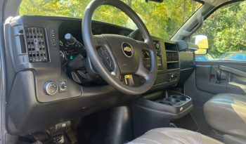 2017 Chevrolet Express 2500 (White) full