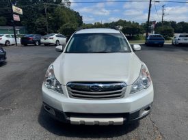 2011 Subaru Outback Limited (White)