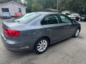 2013 VW JETTA SE (CHARCOAL)