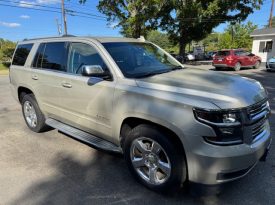 2016 Chevrolet Tahoe LTZ 4×4 (Gold)