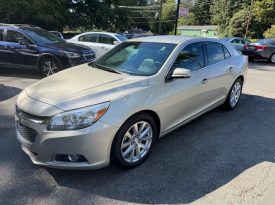 2016 Chevrolet Malibu Limited LTZ (Beige)