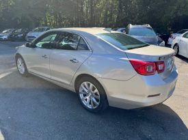 2016 Chevrolet Malibu Limited LTZ (Beige)