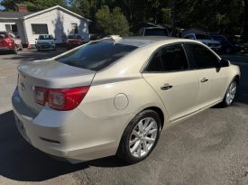 2016 Chevrolet Malibu Limited LTZ (Beige)