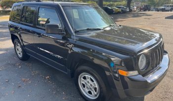 2016 Jeep Patriot Sport full