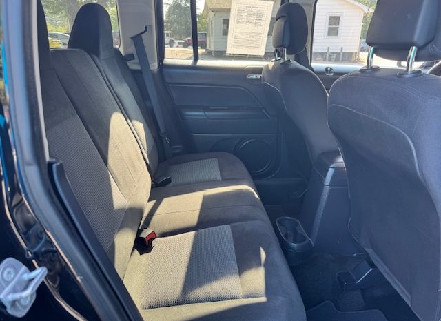 2016 Jeep Patriot Sport full