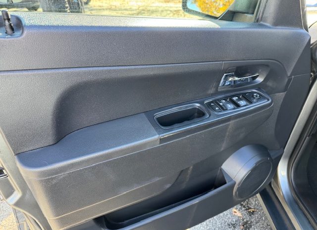 2012 Jeep Liberty Sport (Graphite)