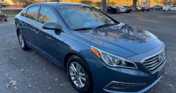 2015 Hyundai Sonata SE (Light Blue)
