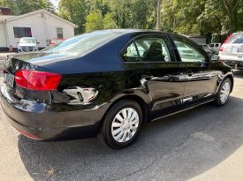 2014 Volkswagen Jetta (Black)