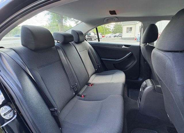 2014 Volkswagen Jetta (Black) full