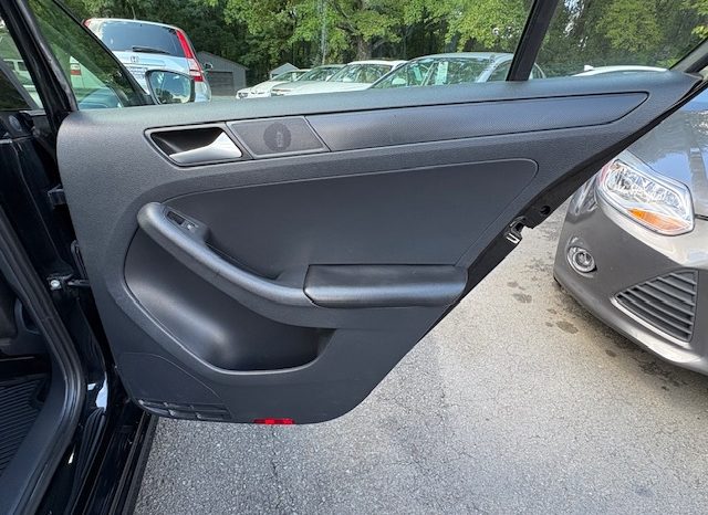 2014 Volkswagen Jetta (Black) full