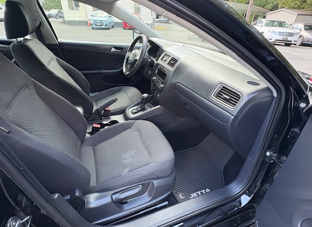 2014 Volkswagen Jetta (Black) full