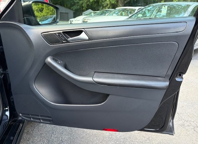 2014 Volkswagen Jetta (Black) full