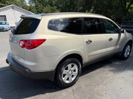 2012 Chevrolet Traverse LT AWD (Gold)