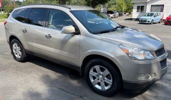 2012 Chevrolet Traverse LT AWD (Gold) full
