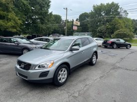 2012 Volvo XC60 (Silver)