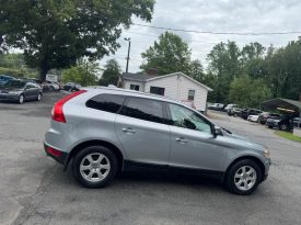 2012 Volvo XC60 (Silver)