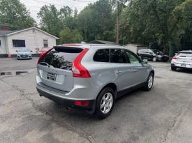 2012 Volvo XC60 (Silver)