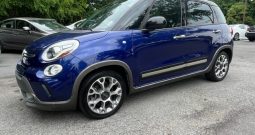 2017 Fiat 500L Trekking (Blue)