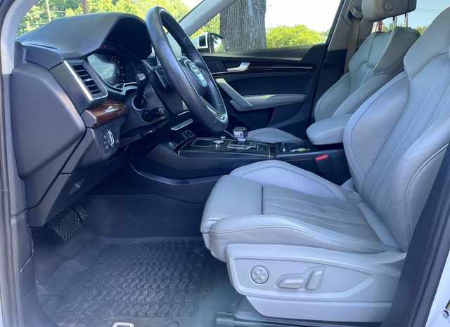 2018 Audi Q5 Premium Plus 2.0T Quattro (White) full